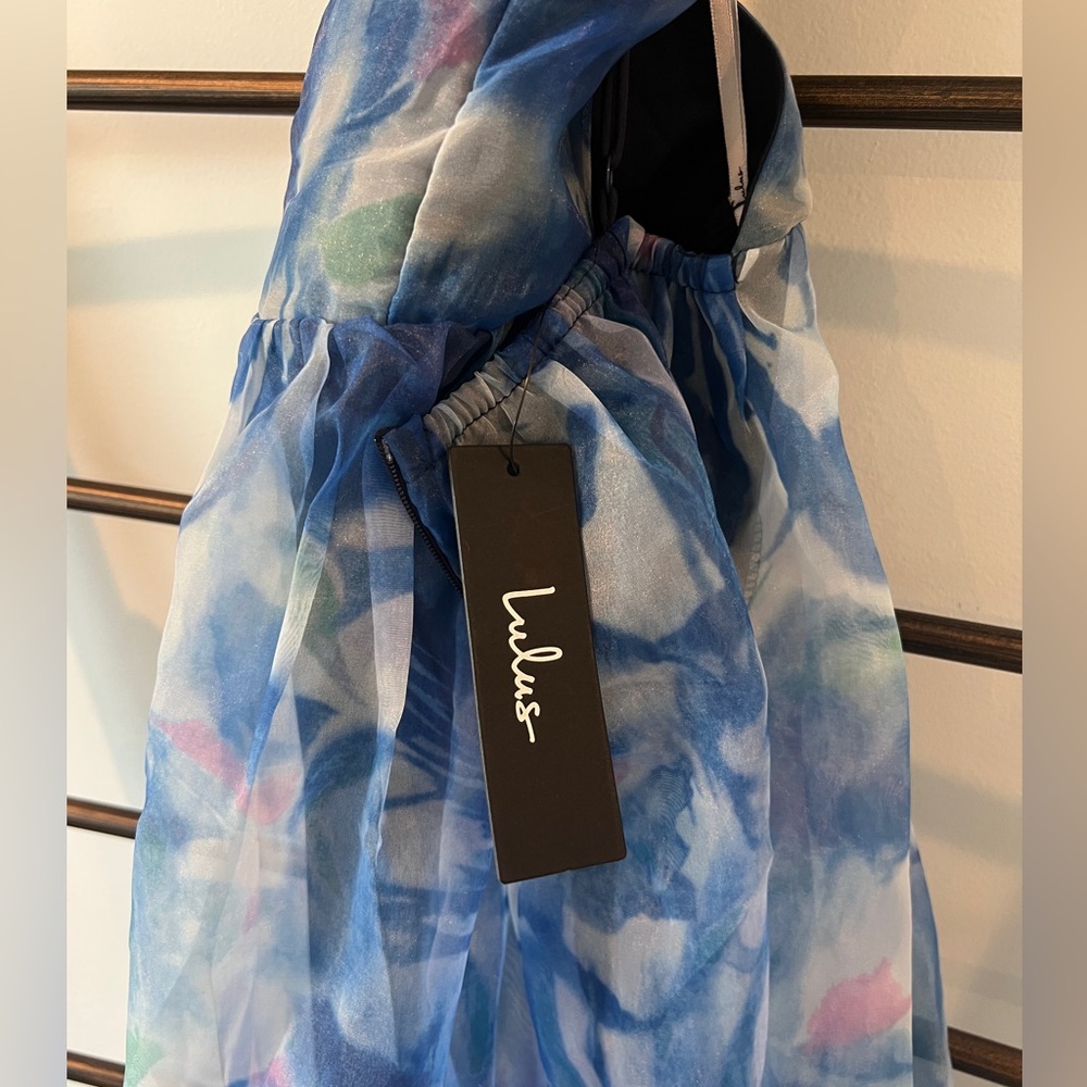 New with tags. Lulus foral print blue organza dress. - Picture 3 of 3